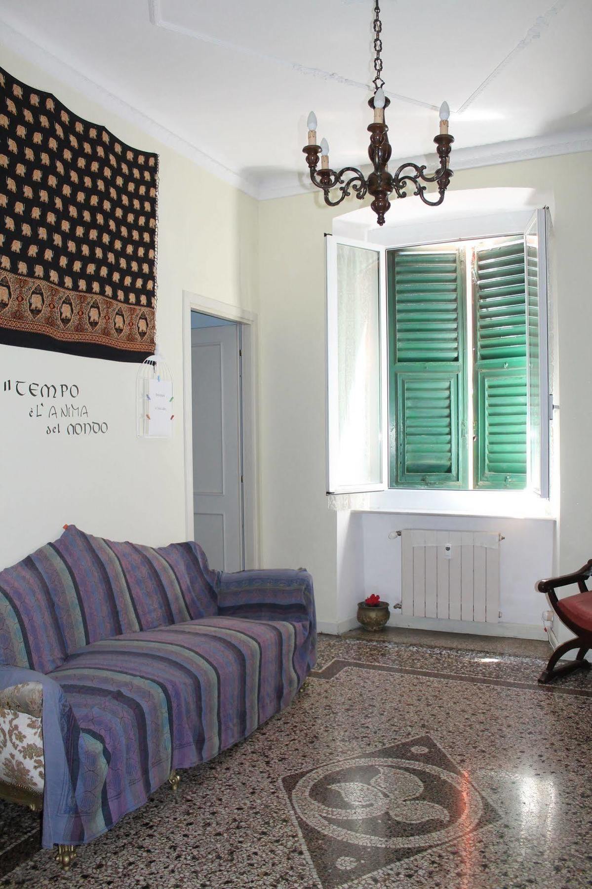 Appartamento In Centro Zona Fiera,Davanti Al Galliera Génova Exterior foto