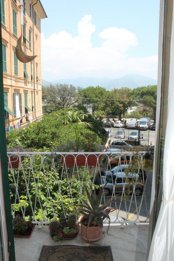 Appartamento In Centro Zona Fiera,Davanti Al Galliera Génova Exterior foto